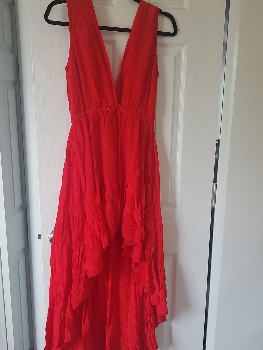 100% Viscose Silk Sleeveless Red V-Neck High-Low Maxi Dress